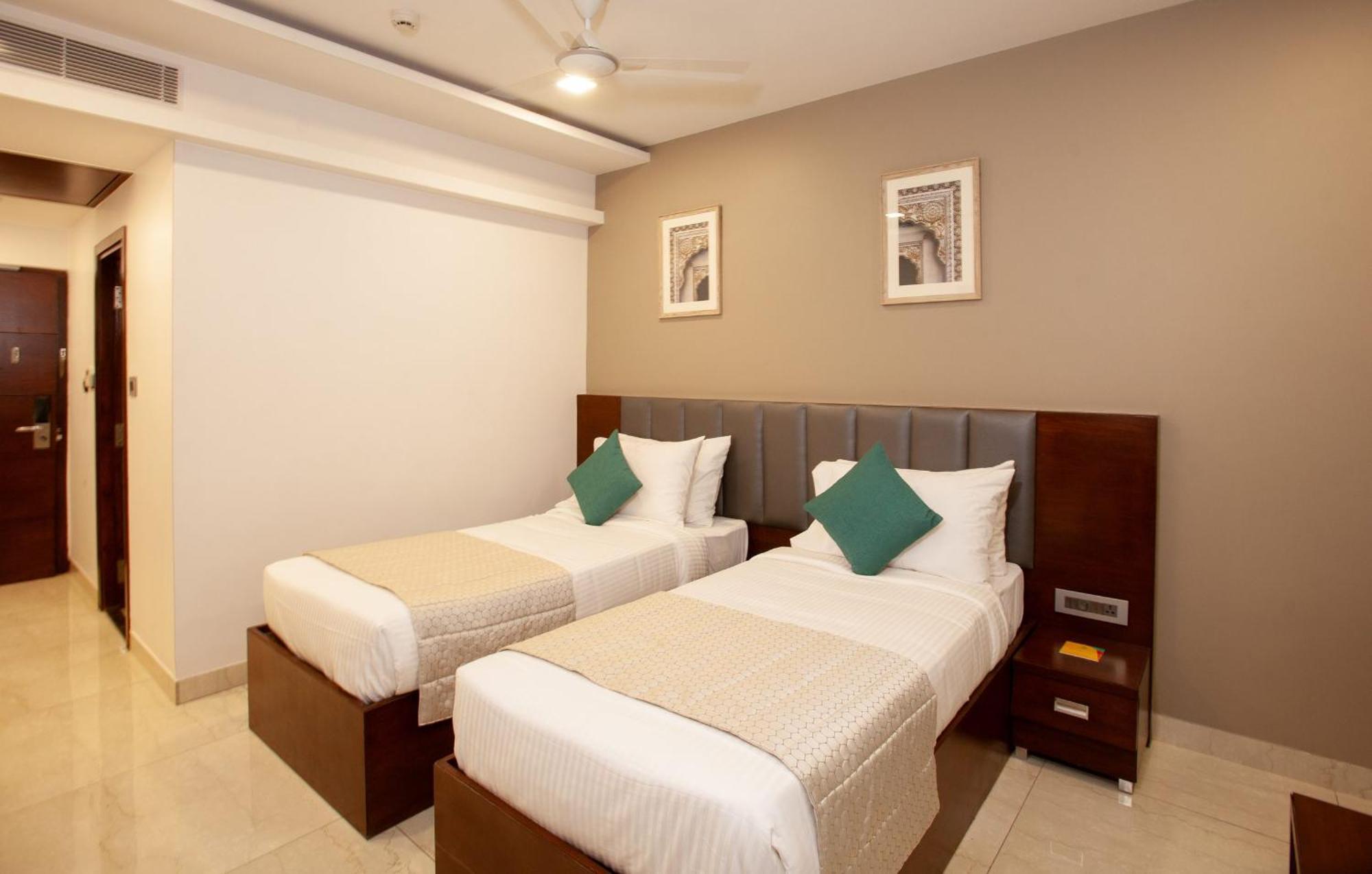 Mango Suites Viera Hyderabad Exterior photo