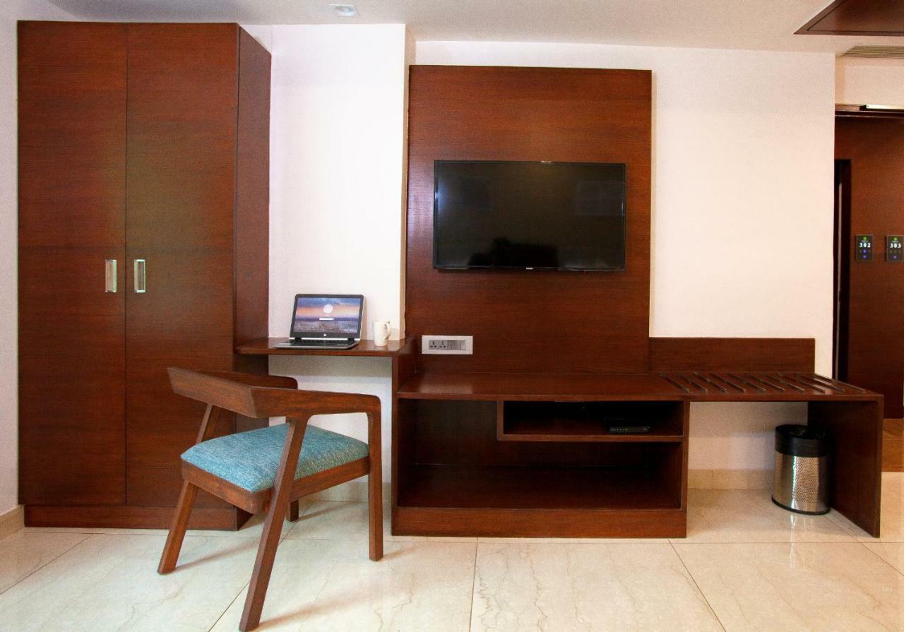 Mango Suites Viera Hyderabad Exterior photo